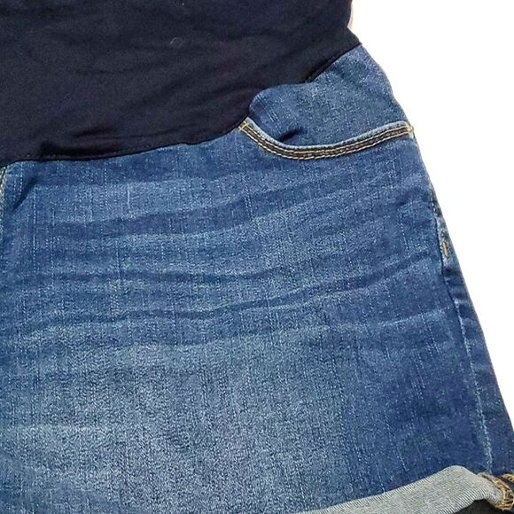 Liz Lange Maternity for Target Medium Wash Rolled Hems Denim Shorts - Picture 4 of 12